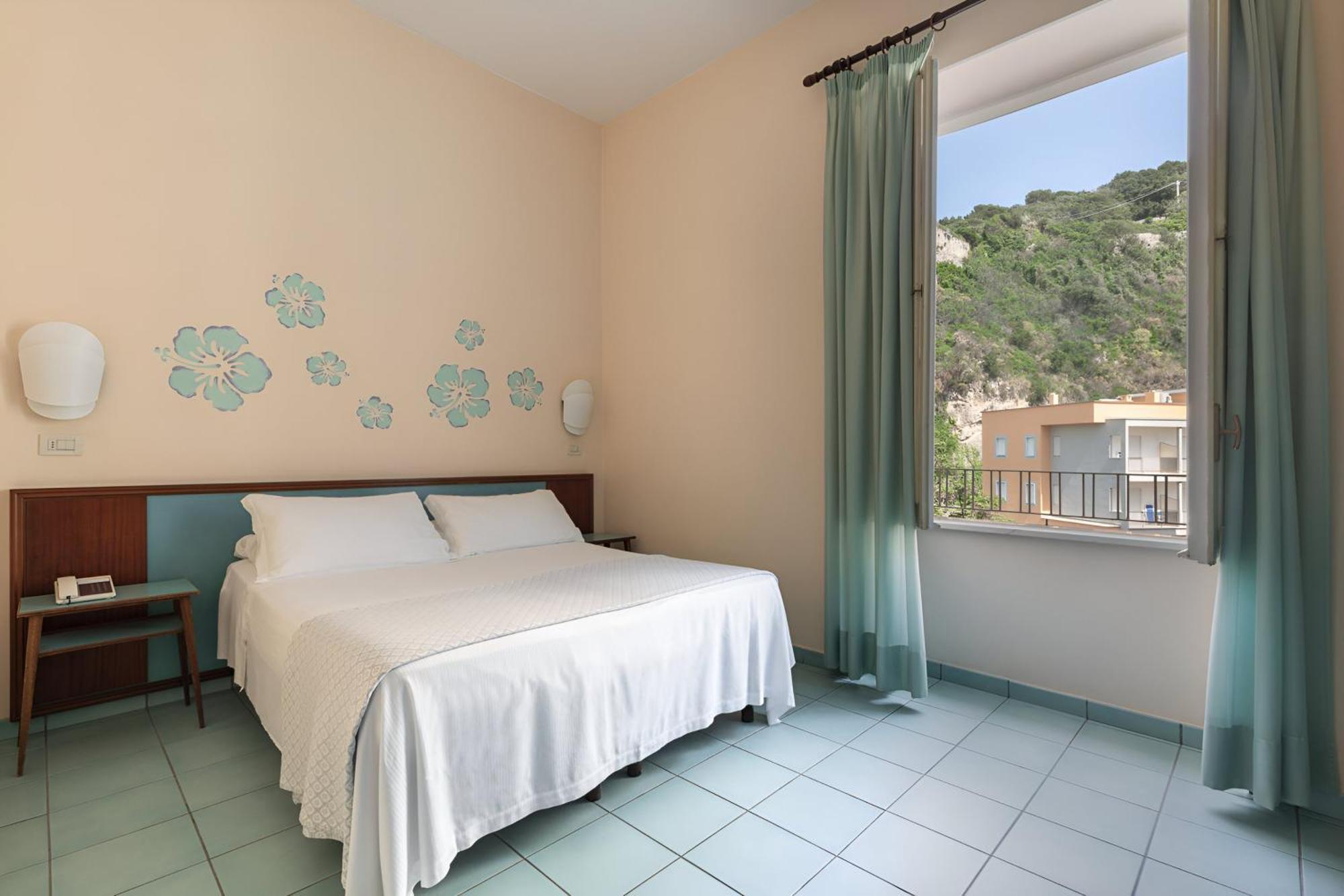 Hotel Serapo Gaeta Exterior foto